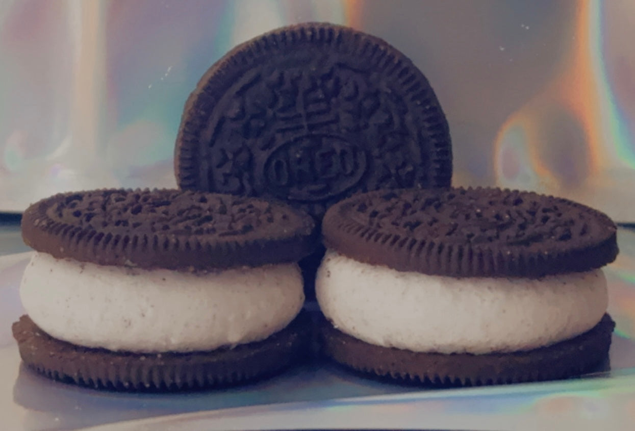 Freeze dried Oreo bickys