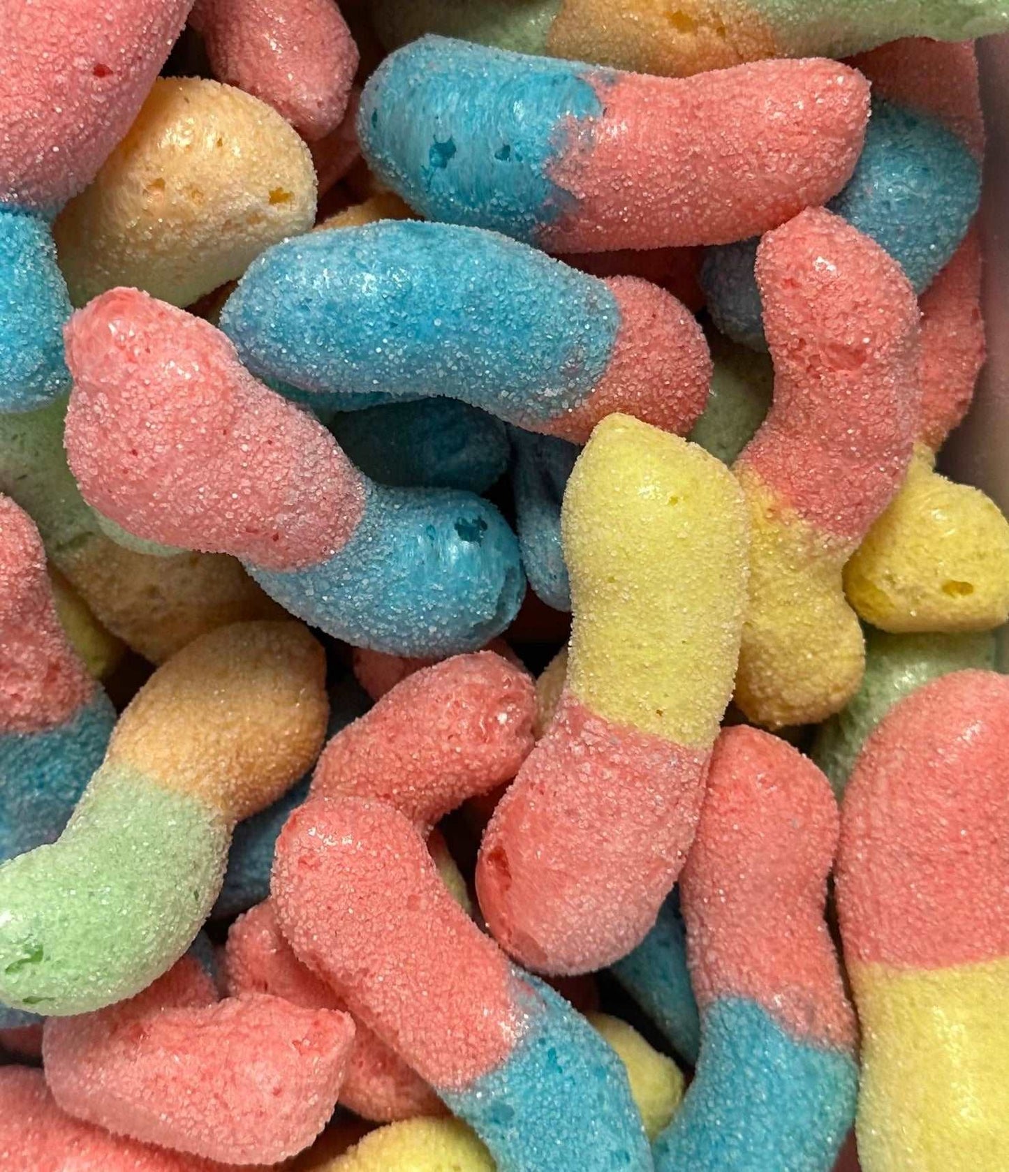 Freeze Dried Sour Gummy Glow Neon Worms